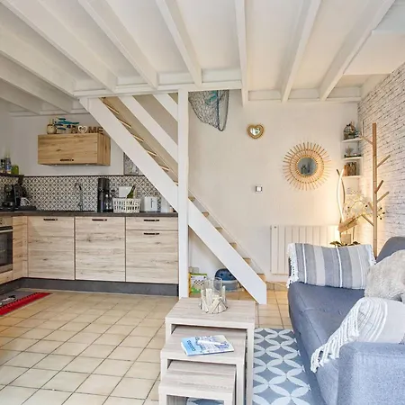 Дом отдыха Cosy Avec Jardin A - Fr-1-788-76