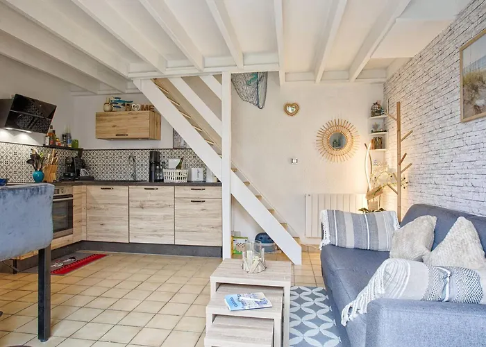 Casa de Férias Cosy Avec Jardin à - Fr-1-788-76