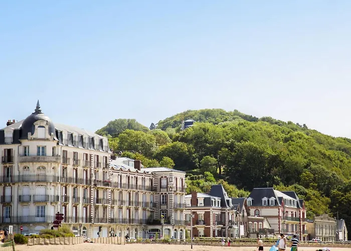 Cosy Avec Jardin à - Fr-1-788-76 *